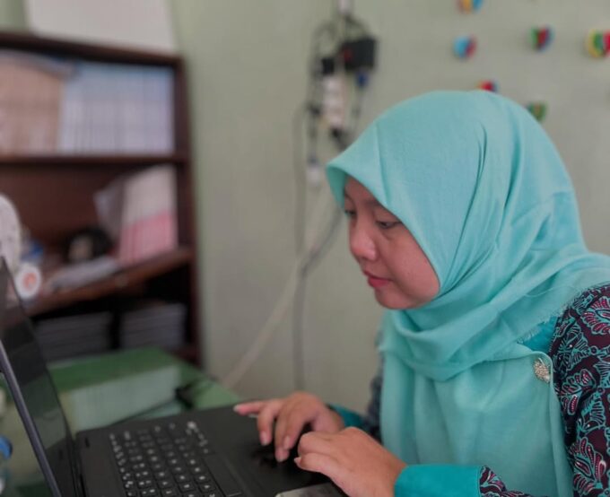 Fitaria Dewi Pratiwi: Sang Guru Proktor Ahli IT di MIN 3 Bantul dengan Dua Gelar Sarjana​