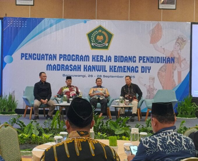 Komitmen Pengembangan Mutu : Kepala MIN 3 Bantul Ikuti Penguatan Program Kerja Bidang Pendidikan Madrasah Kanwil Kemenag DIY