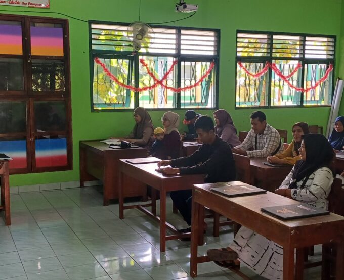 Sinergi Madrasah dan Orang Tua: MIN 3 Bantul Bagikan LHB Semester Gasal 2025/2026