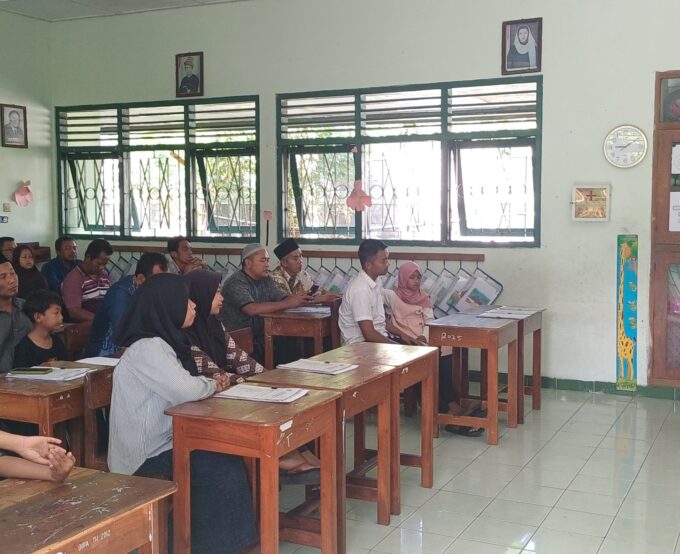 GEMAR: Fenomena Baru di MIN 3 Bantul, Sosok Ayah Kini Dominasi Pengambilan Raport