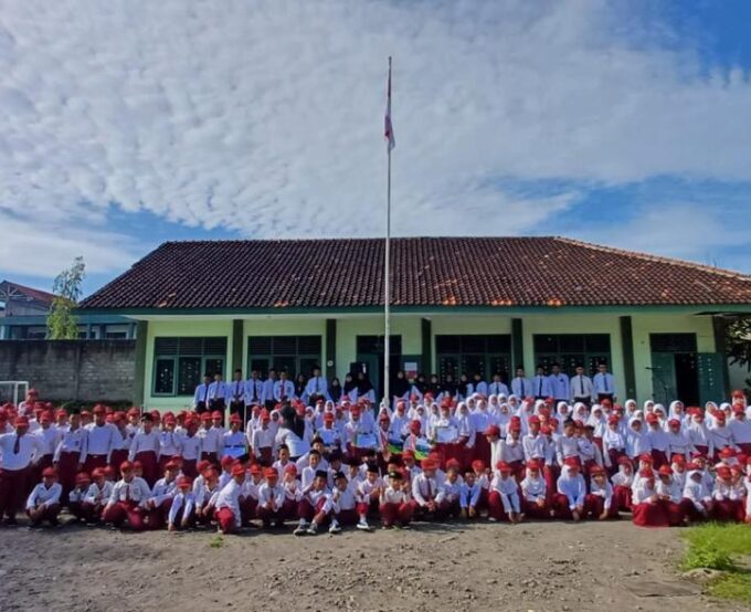 Semangat Juang Masa Kini: Upacara Hari Pahlawan di MIN 3 Bantul