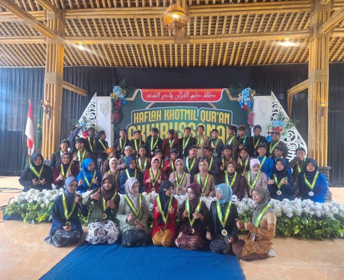 Gebyar Akhirussanah MIN 3 Bantul 2025: Perpisahan Penuh Makna, dari Khataman Al-Qur'an hingga Budaya Makan Takir​