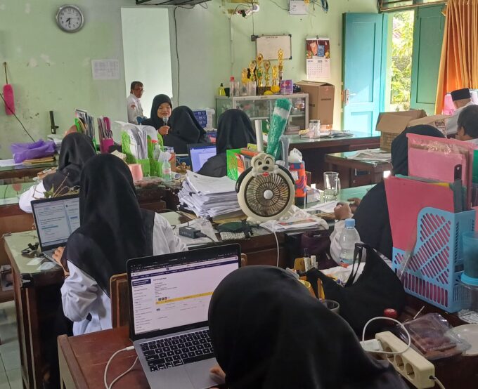 Matangkan Persiapan HAB Kemenag ke-80, MIN 3 Bantul Gelar Rapat Koordinasi Intensif