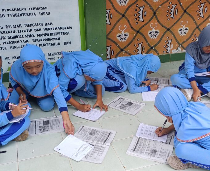 Lestarikan Tradisi Belajar Kelompok, Siswa MIN 3 Bantul Asah Jiwa Musyawarah