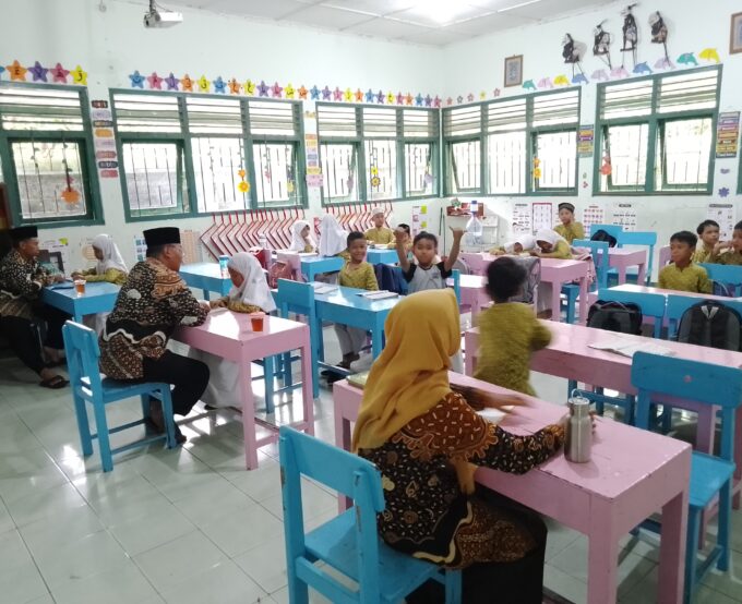 Tingkatkan Literasi Religi, MIN 3 Bantul Jalin Kerjasama Dengan KUA Pajangan dalam Program Ekstra Baca Tulis Al-Qur'an