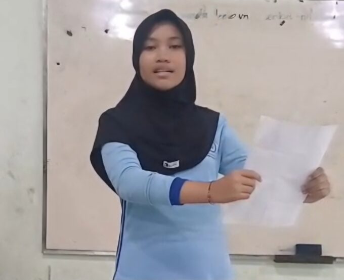 Pelatihan Baca Puisi : Kiat Siswa-Siswi MIN 3 Bantul Mendalami dan Menghayati Seni Kata