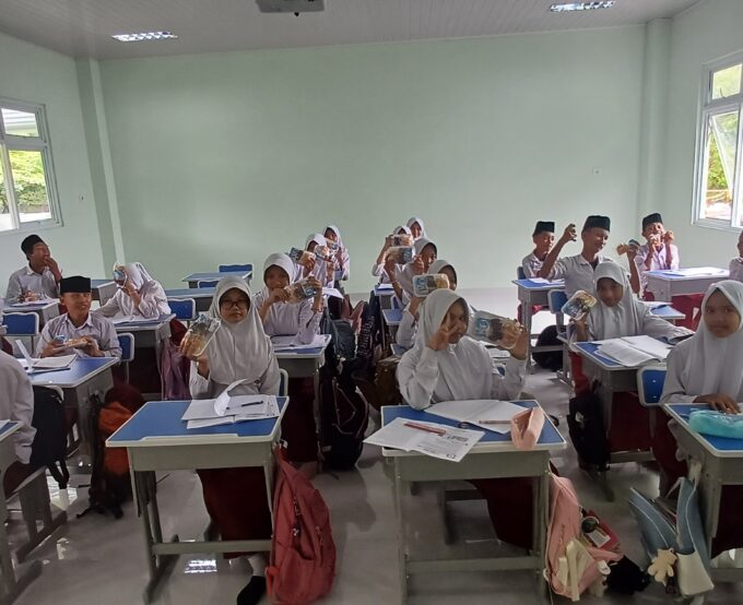 Berkah Ramadhan: Siswa MIN 3 Bantul Sambut Antusias Paket Makan Bergizi Gratis