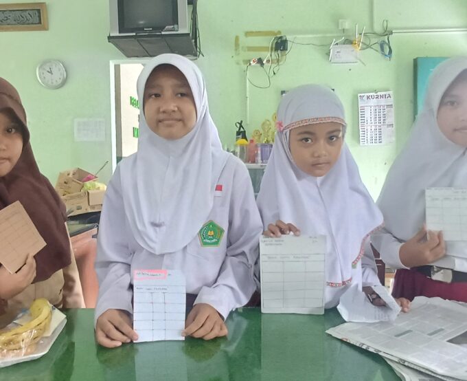 Berburu Bintang di Bulan Suci: Semangat "Sarapan Hadits" Siswa MIN 3 Bantul