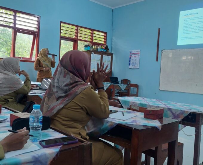 Tingkatkan Kompetensi Pedagogik, Guru MIN 3 Bantul Dalami "7 Jurus BK" di KKG Fase A