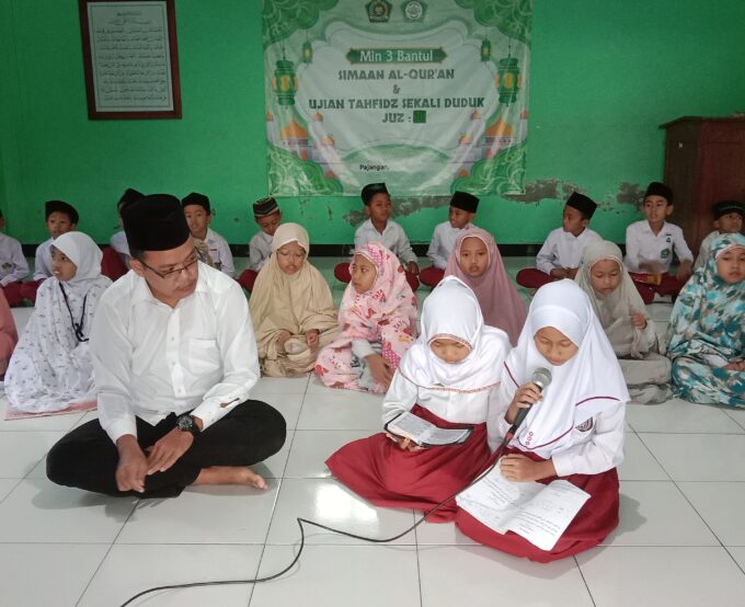Jernihkan Pikiran Lewat "Nyadong Barokah", Siswa Kelas 2A MIN 3 Bantul Rutin Dhuha dan Tadarus