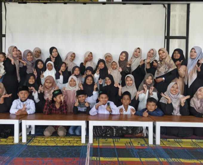 Sambut Ramadhan dengan Ceria, Paguyuban Kelas 3 B MIN 3 Bantul Gelar Buka Bersama dan Tukar Kado