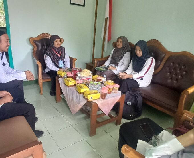 Perkuat Mutu Pendidikan, Kepala MIN 3 Bantul Laksanakan Dialog Dengan Tim Penmad Kanwil Kemenag DIY