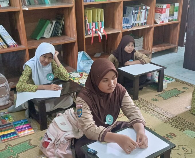 Aprilia Adi Mayasara Salsabila Wakili MIN 3 Bantul dalam Lomba Gambar Bercerita FLS3N Kapanewon Pajangan