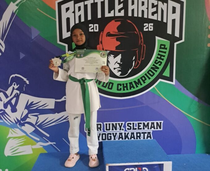 Azalea Siswi Kelas 3 MIN 3 Bantul Ukir Prestasi Raih Juara 2 Dalam Sleman Battle Arena