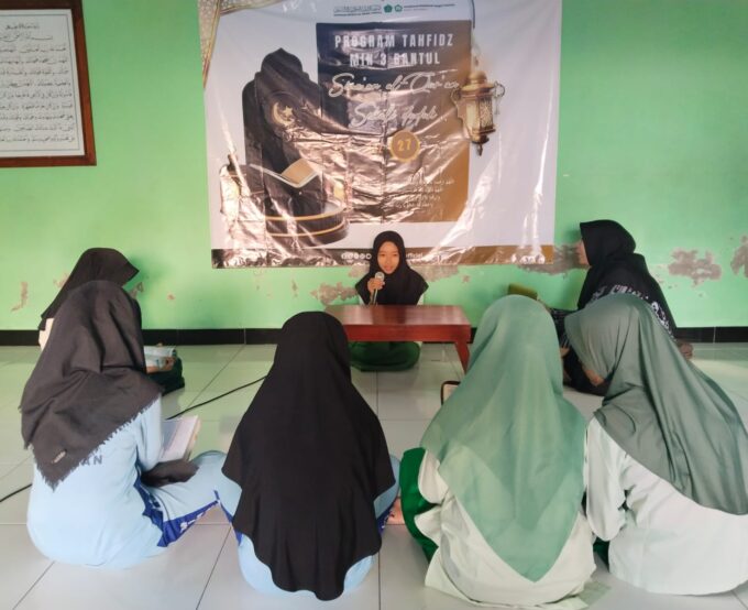 Luar Biasa! Siswa MIN 3 Bantul Selesaikan Simaan Tahfidz Juz 27 Sekali Duduk