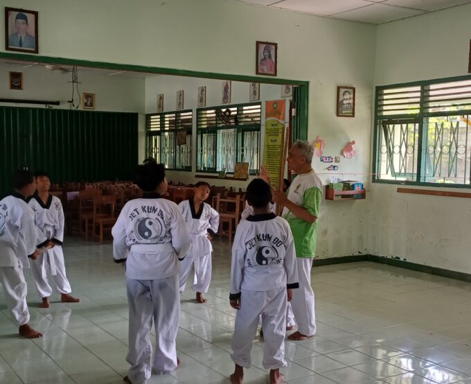 Matangkan Gerakan, Tim Silat Wushu MIN 3 Bantul Intensifkan Latihan Jelang Akhirussanah Kelas 6