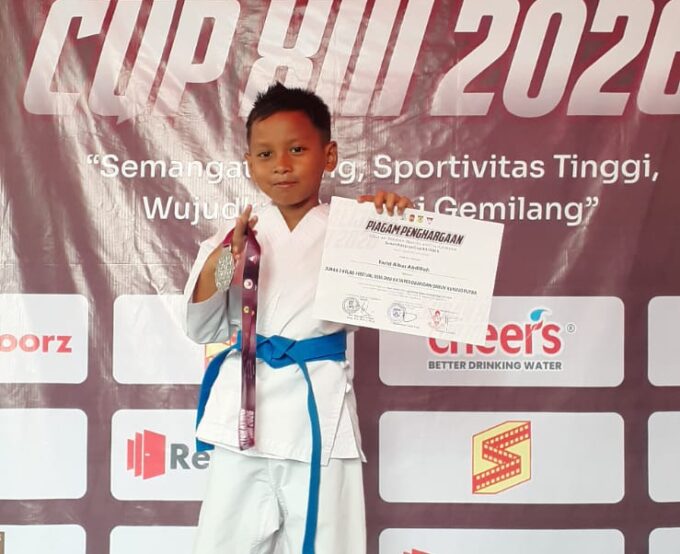 Siswa Kelas 1A MIN 3 Bantul, Farid Albar Raih Podium di Kejuaraan Karate Sunan Kalijaga Cup XIII 2026