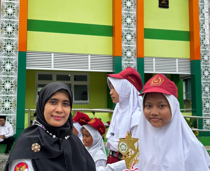 Kreatif dan Berprestasi, Athifa Kelas 6A MIN 3 Bantul Raih Juara 3 Lomba Poster Hari Kartini 2026