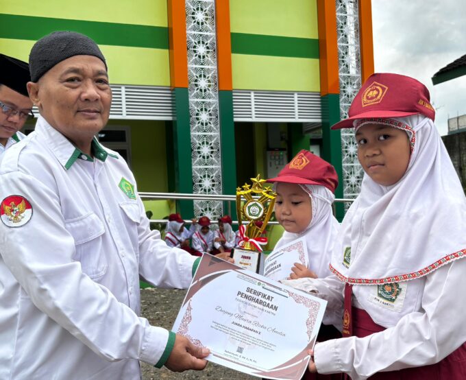 Deajeng, Siswa Kelas 3B MIN 3 Bantul Raih Prestasi dalam Fashion Show Peringatan Hari Kartini 2026