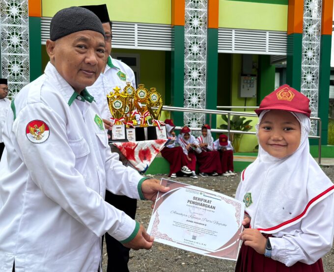 Tampil Berani, Almahyra Khanza Raih Juara Harapan 3 Fashion Show Hari Kartini