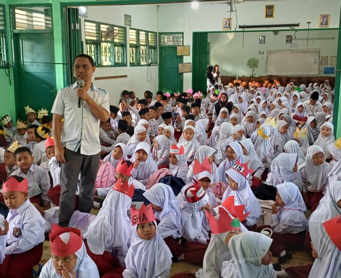 Kasi Intel Kejari Bantul Bekali Siswa Baru MIN 3 Bantul Materi Bela Negara di Hari Ke-2 Matamuda