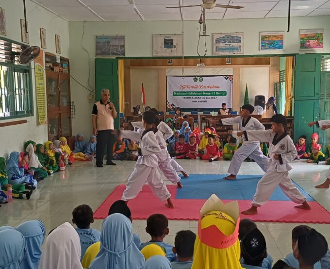 Pukau Murid Baru, Ekstra Wushu Tampil Memukau di Hari Terakhir Matamuda MIN 3 Bantul