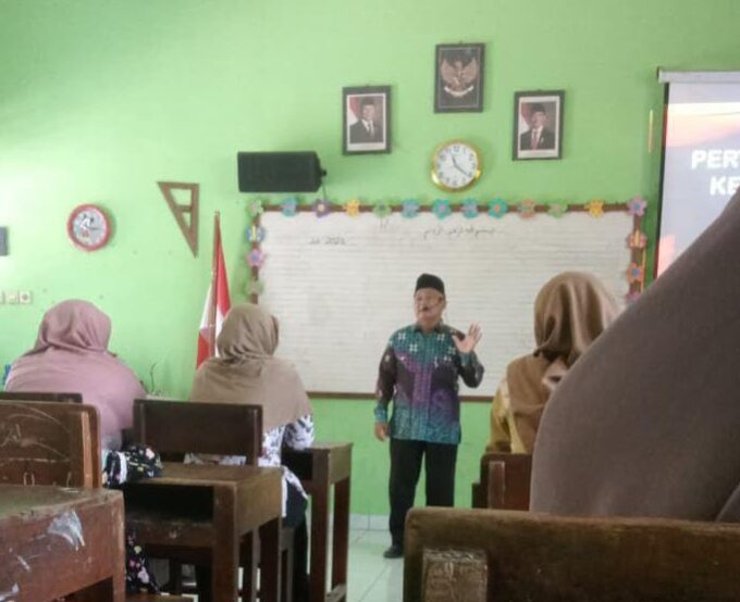 Paguyuban Orang Tua Kelas 2 A MIN 3 Bantul Gelar Musyawarah Awal Tahun Bersama Guru Kelas