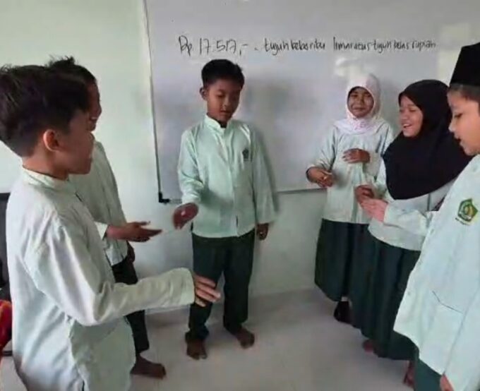 MIN 3 Bantul Terapkan Pembelajaran Inovatif: Siswa Kelas 5 B Belajar Bilangan Cacah Melalui Pendekatan Audiovisual dan Praktik Langsung