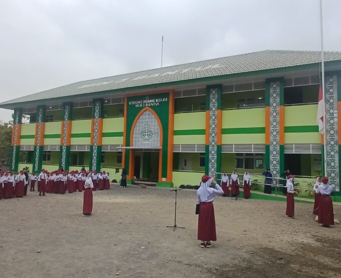 Peringati HUT RI Ke-81, MIN 3 Bantul Gelar Upacara Bendera Sebagai Bentuk Rasa Cinta Tanah Air