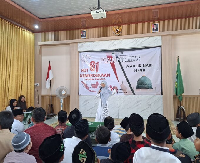 Peringatan Maulid Nabi di MIN 3 Bantul: Dai Cilik Iklilah Labibah Aziz Pukau Ratusan Hadirin