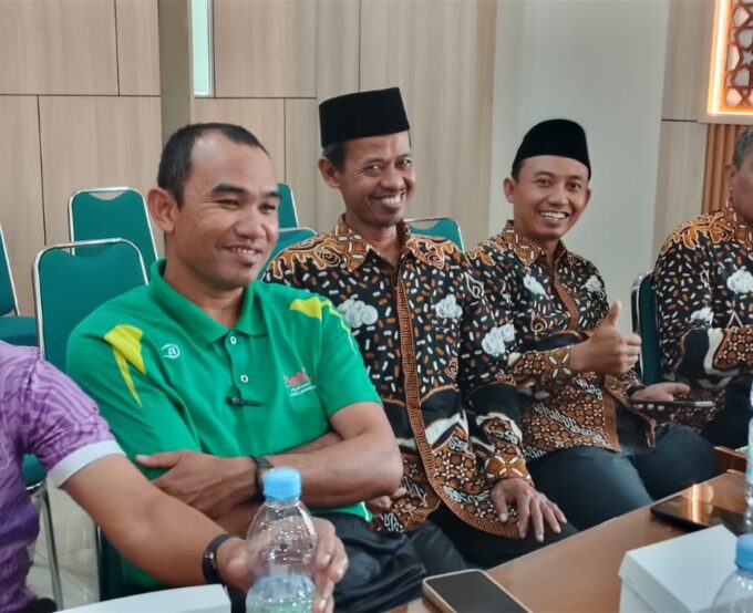 Perkuat Kesiapan Ajang Prestasi, Dua Guru MIN 3 Bantul Hadiri Rakor Persiapan PKM Kemenag Bantul