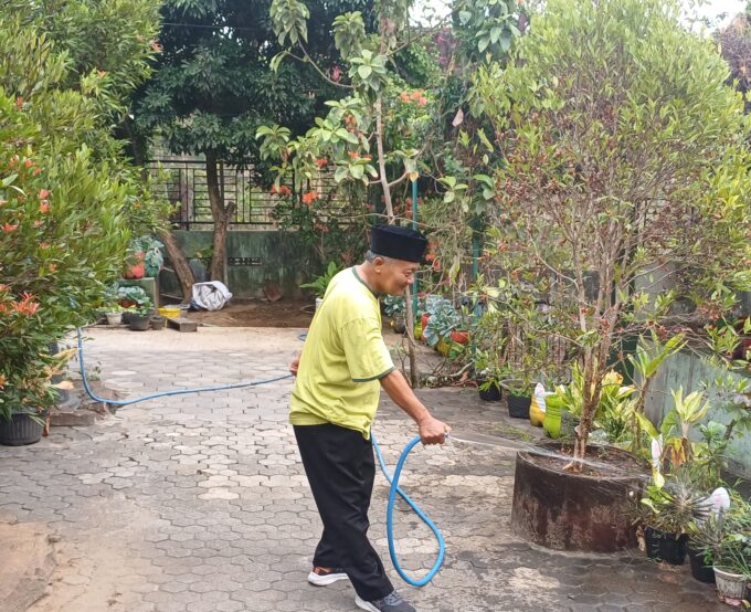 Penguatan Literasi Lingkungan: Pendidik MIN 3 Bantul Lakukan Pemeliharaan Terpadu Ekosistem Kebun NGTS