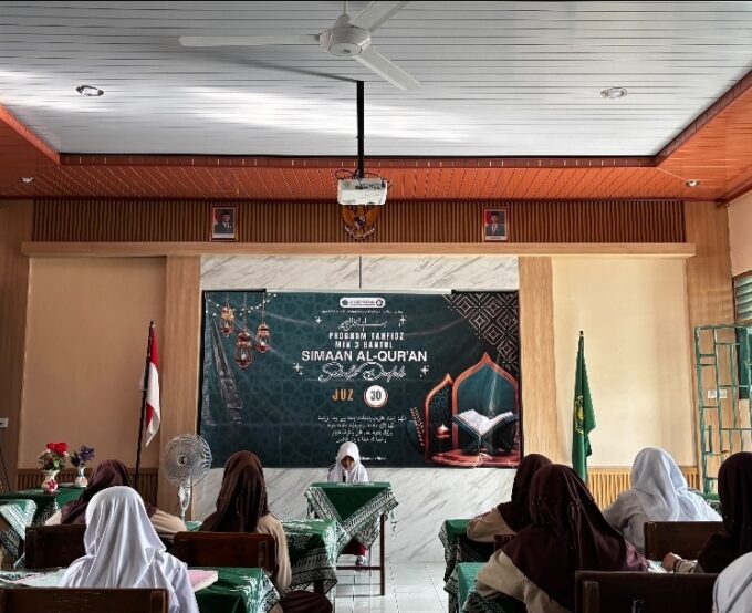 Lubna Zahwa Al Zahsy, Siswi Kelas 4A MIN 3 Bantul Tuntaskan Sima’an Juz 30 Sekali Duduk